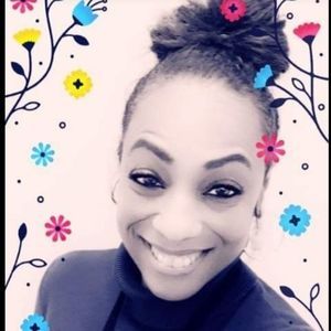 Meet your Posher, Dominique